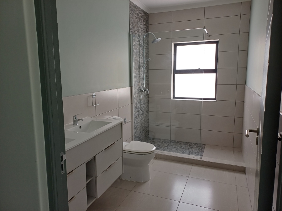 To Let 3 Bedroom Property for Rent in Shelley Point Western Cape